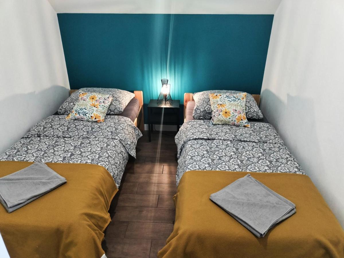 Apartamenty Jodlowa - Bilard - Bawialnia - Krolikarnia Krajno-Zagorze ภายนอก รูปภาพ